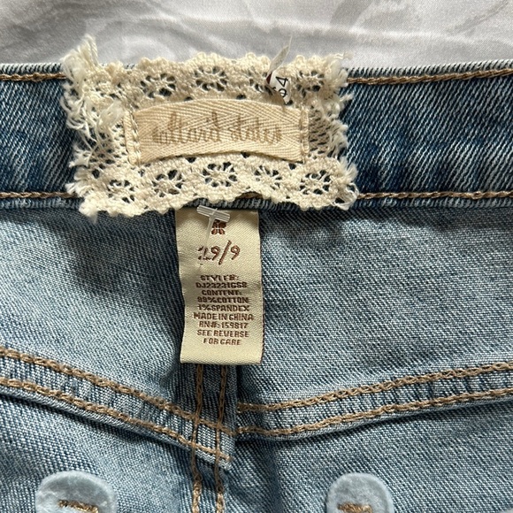 Altar'd State Boyfriend Blue Jeans with Distressed Vintage Look - Picture 7 of 7